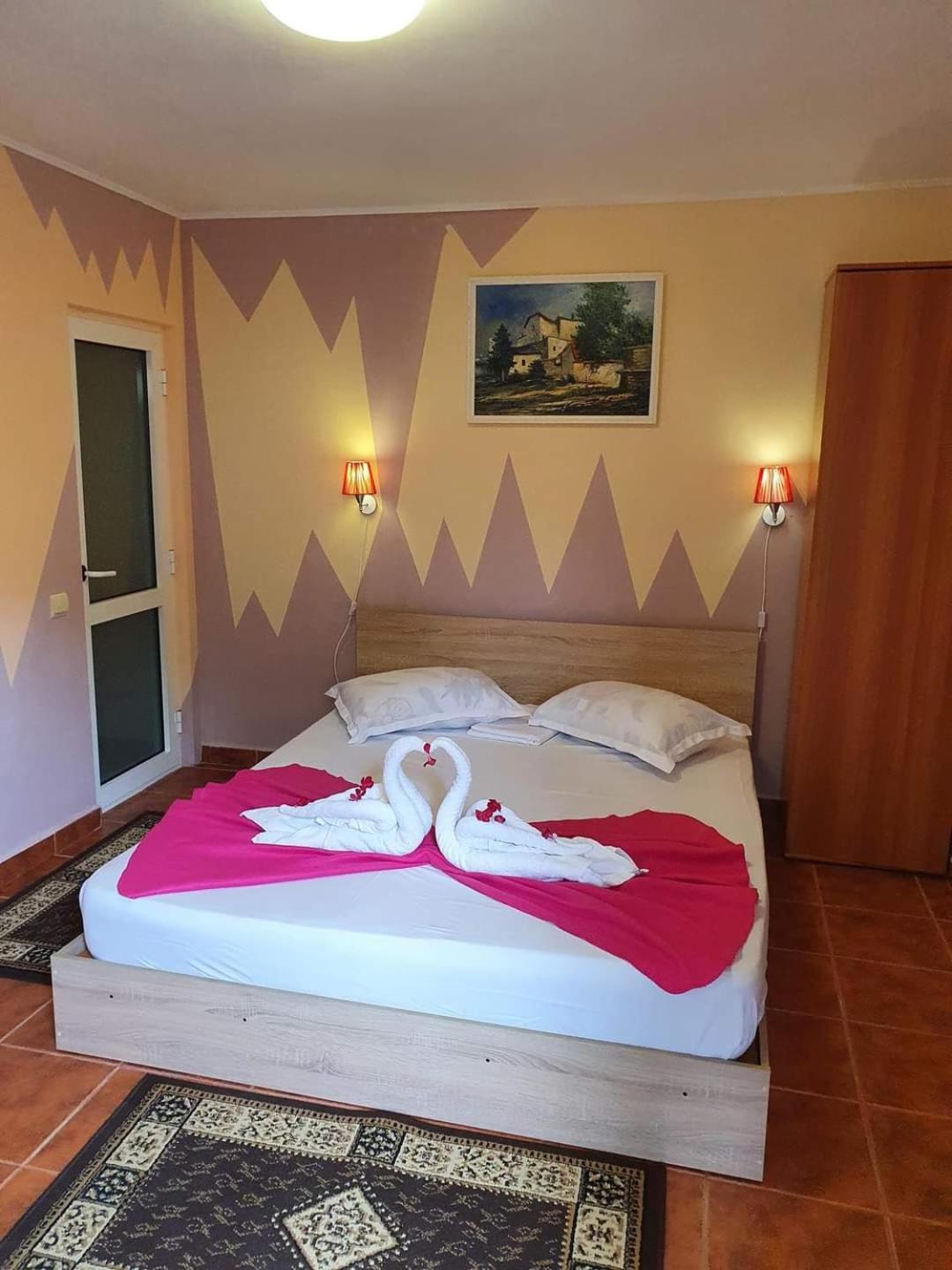 Vila Robert Hotel Schitu Exterior photo